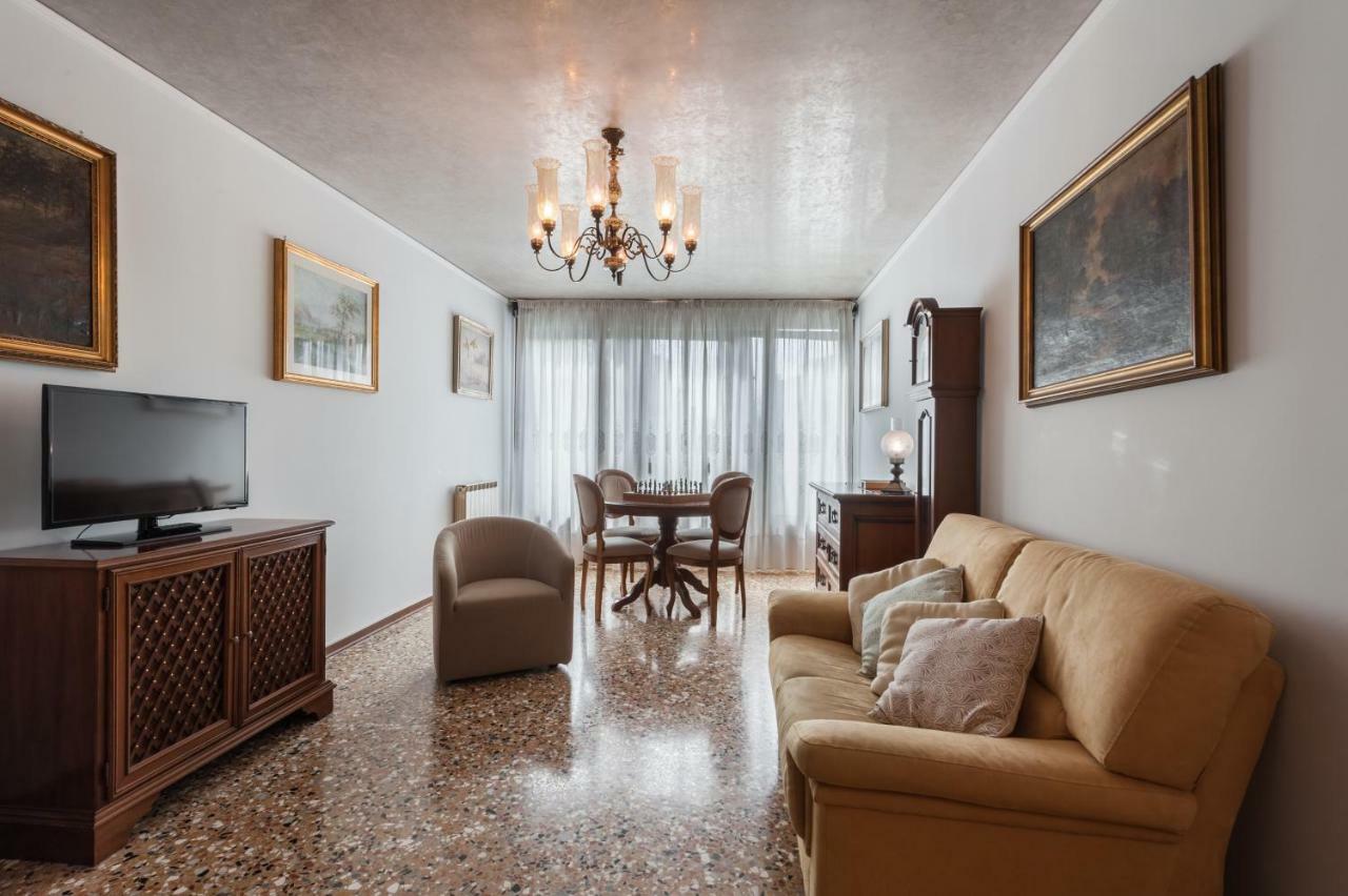 La Casa Veneziana Apartment Luaran gambar